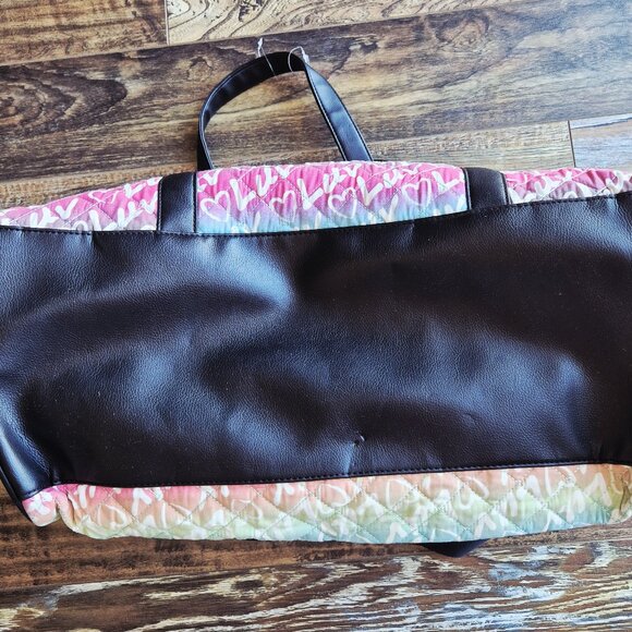 NWoT Luv Betsey Johnson Hearts Tie-Dye Graffiti Rainbow Weekender Duffel - Picture 12 of 16